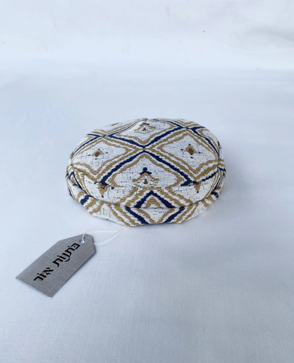 [80062] כתנות אור כיפות בת עין